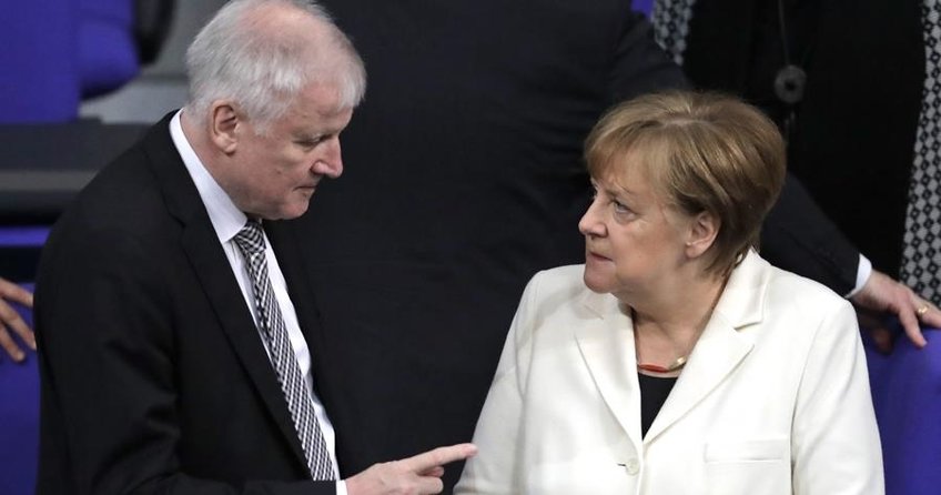 Seehofer’den Merkel’e rest