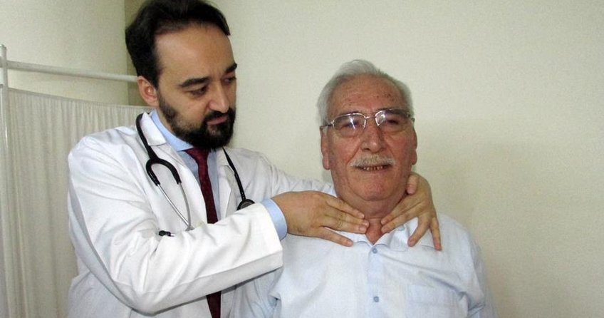 Almanyadaki Türk profesörden guatra ameliyatsız çözüm