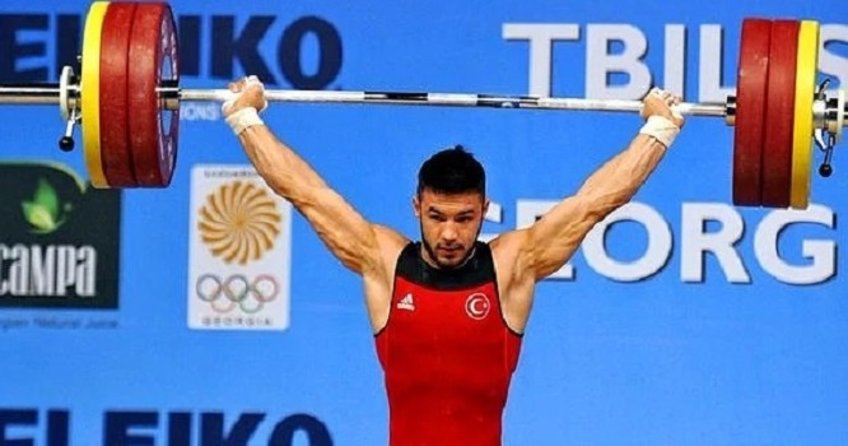Milli sporcu Daniyar İsmayilov göğsümüzü kabarttı