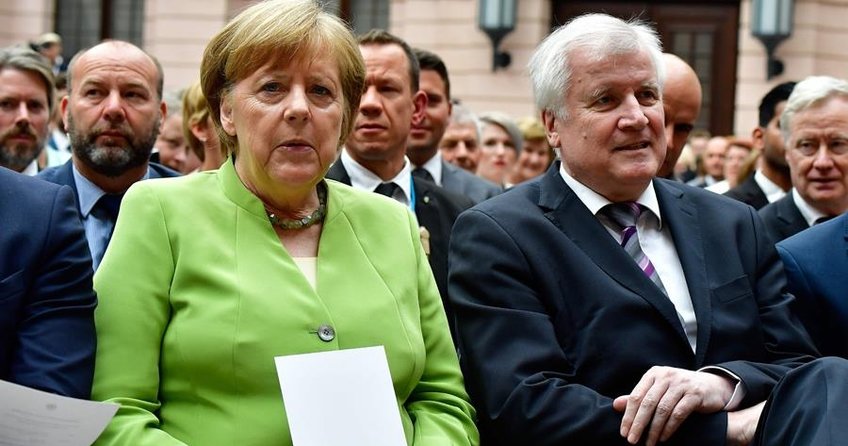 Almanya’da hükümette çatlak sürüyor