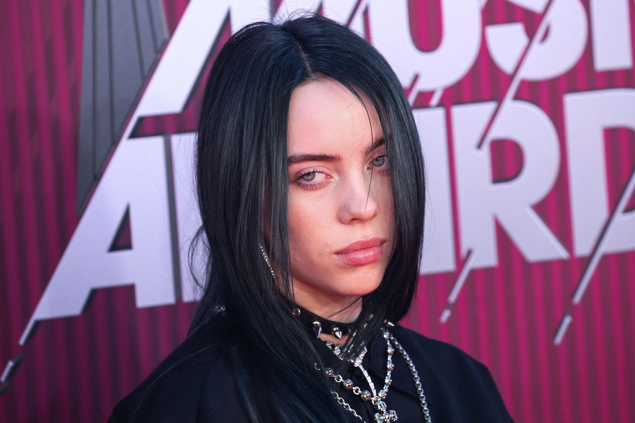 Billie Eilish Her Gun Saatlerce Agladim Esquire