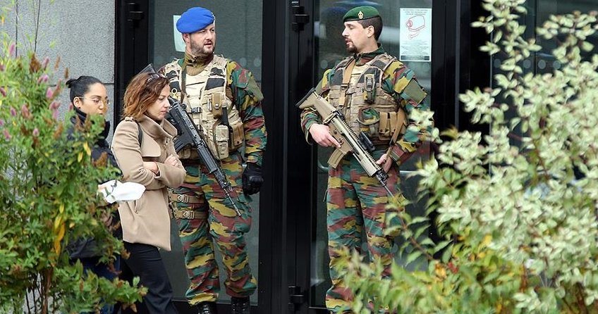 Belçika’da askerler sokakları terk edecek