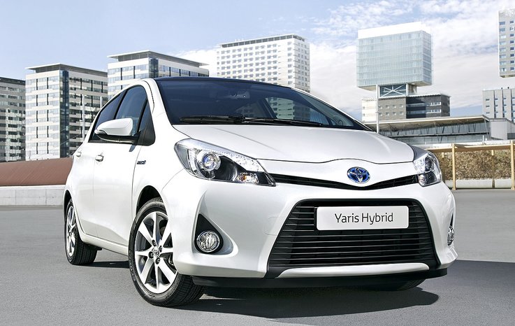 TOYOTA HİBRİT TEST SÜRÜŞÜNE YENİ BİR BOYUT GETİRDİ