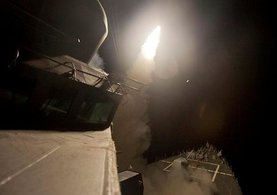 ABD Suriye rejimini 50 Tomahawk füzesiyle vurdu