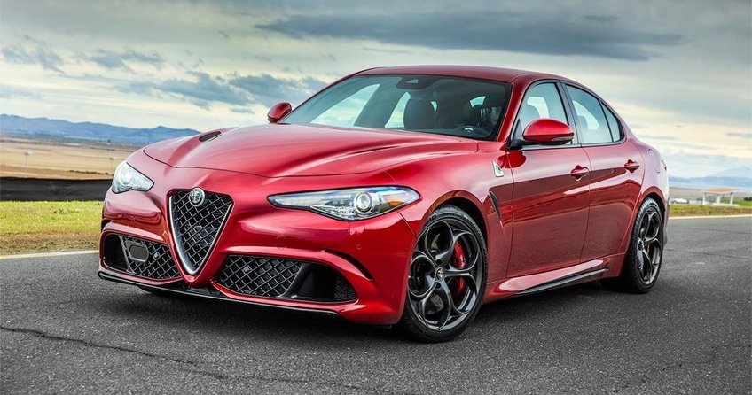 Alfa Romeo Giulia, Yılın En İyi Otomobili seçildi