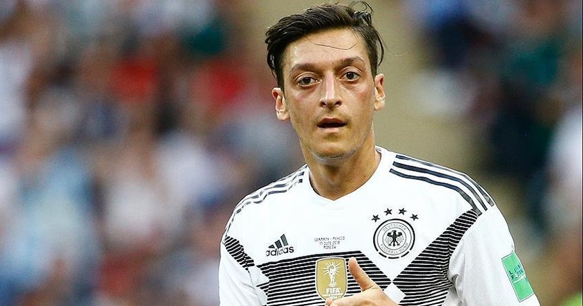 Mesut Özil’in milli takım kararı Almanya’da manşetlerde