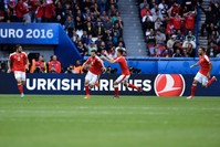 Swiss players celebrate the goal of Switzerland's forward Admir Mehmedi (2nd L) during the Euro 2016 group A football match with Romania. (AFP Photo)