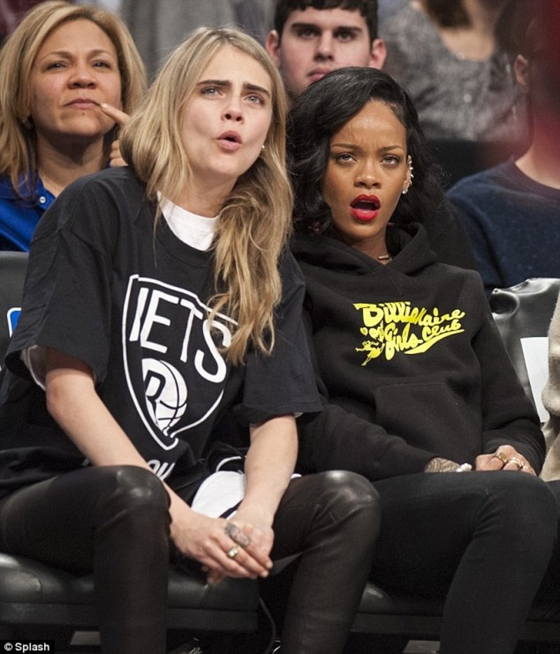 Cara Delevingne Ve Rihanna Ayni Filmde Esquire