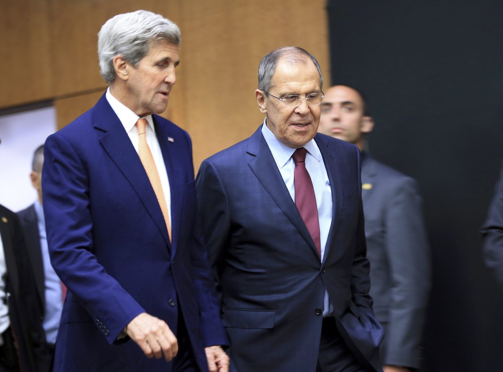 U.S. Secretary of State John Kerry (L) and Russian Foreign Minister Sergei Lavrov arrives for a news conference after a meeting on Syria in Geneva, Switzerland, August 26, 2016. )REUTERS Photo)