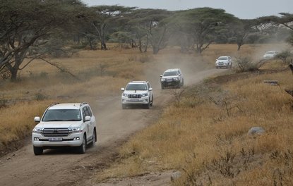 Toyota 5 kıta sürüşü