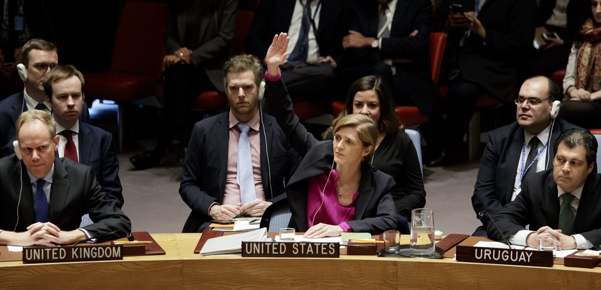  Samantha Power (C), the United States' Permanent Representative to the United Nations, votes to abstain from voting on a resolution condemning Israeli settlement construction. (EPA Photo)