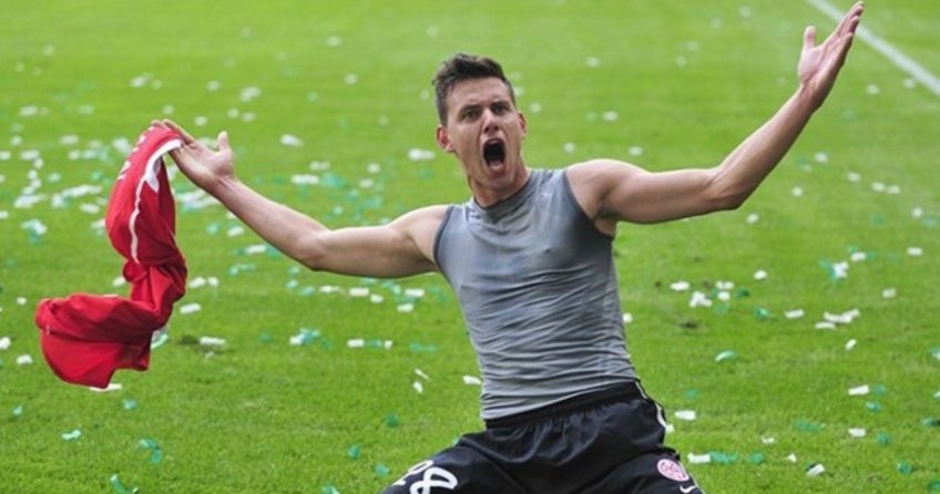 Beşiktaş'a yeni golcü: Adam Szalai!