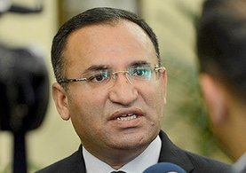 Polisi suçlayan HDP'ye cevap Bekir Bozdağ'dan!