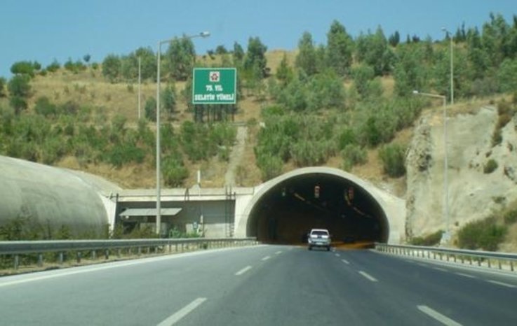 BU YOLU 1 SAAT 11 DAKİKADAN ÖNCE GEÇEN YANDI