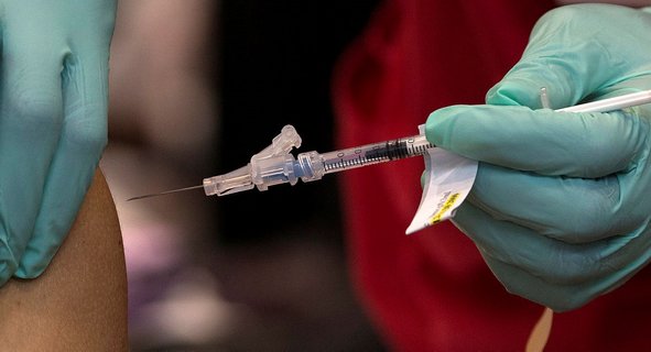 AB Komisyonu ve Alman hükümeti, Covid-19 aşı ruhsatı için tarih verdi