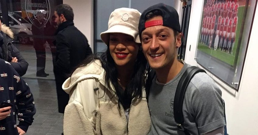 Mesut, Rihanna ile kaybetmiyor