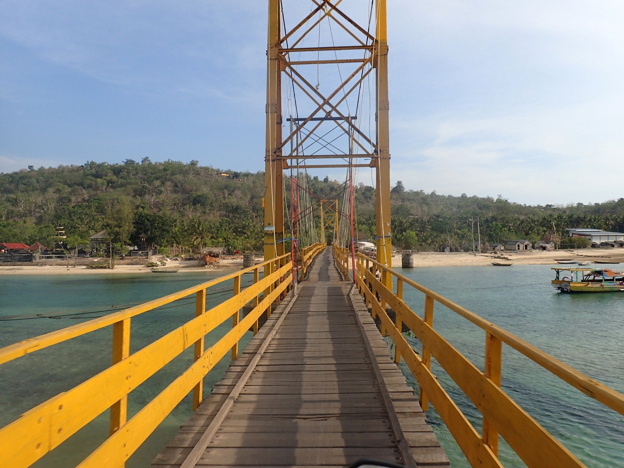 The ,Yellow Bridge, which connects Nusa Lembongan and Nusa Ceningan, two islands located east of the resort island of Bali, Indonesia. (Reuters Photo)