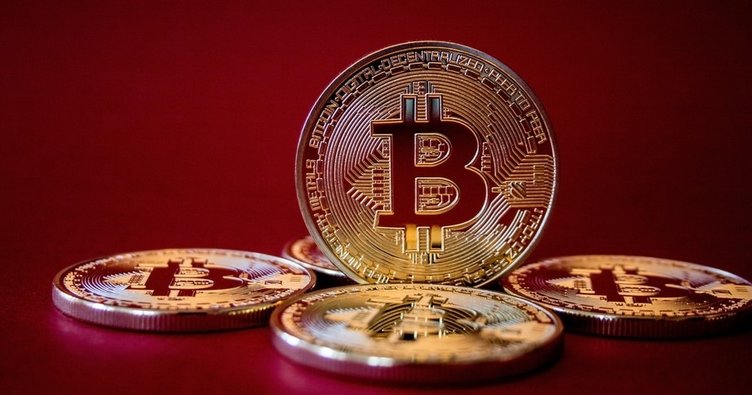 Bitcoin düştü: 19 ayın zirvesinden geri geldi