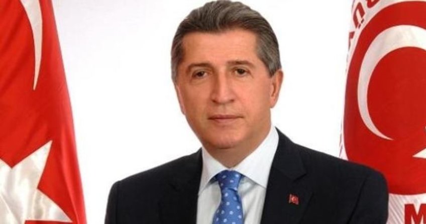 Eski TBMM Başkanı Köksal Toptan trafik kazası geçirdi