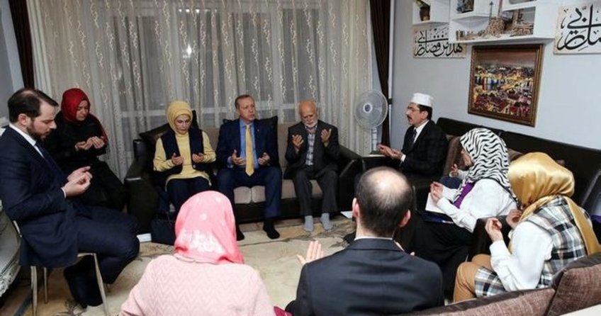 Cumhurbaşkanı Erdoğan ve ailesinden anlamlı ziyaret