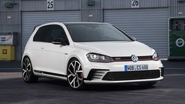 GOLF GTI’IN 40’INCI YILI ANISINA