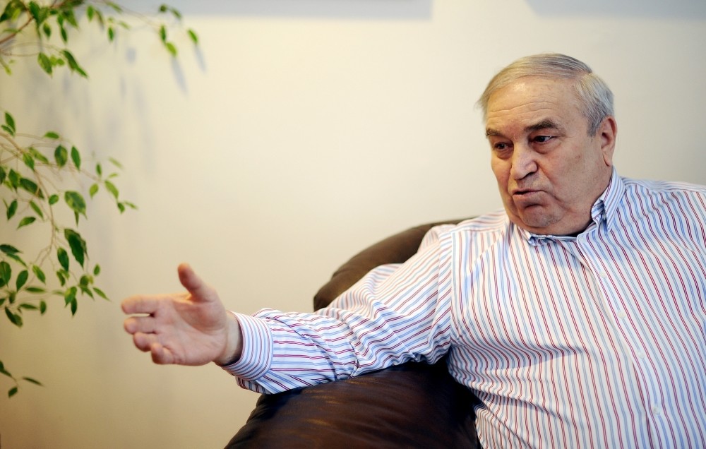 Photo by Emre u015eenou011flu