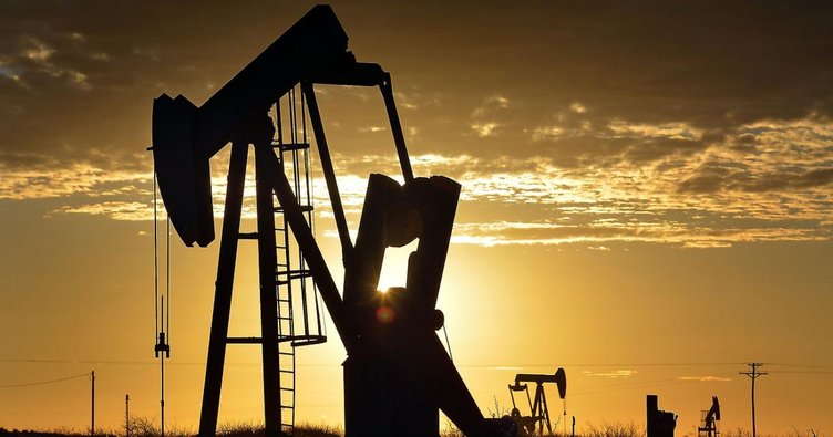 Küresel resesyon endişeleri petrol fiyatlarını aşağı çekiyor