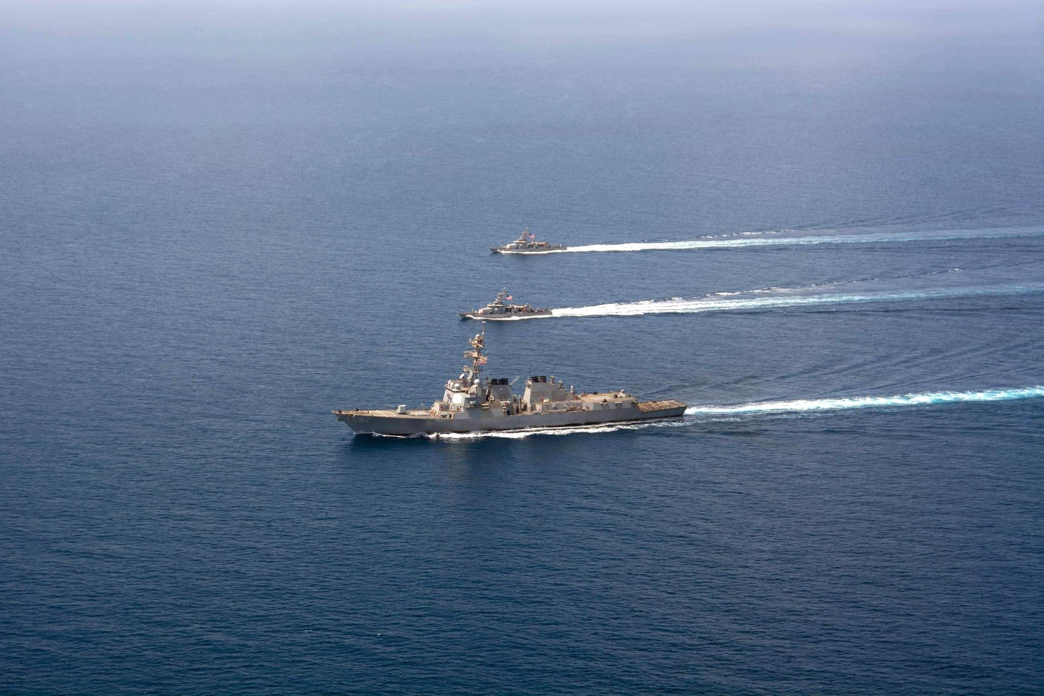Two missiles fired from rebel-held territory in Yemen fell short of a US warship patrolling the Red Sea off the coast of the war-torn country, the US navy said on October 10, 2016. (AFP Photo)