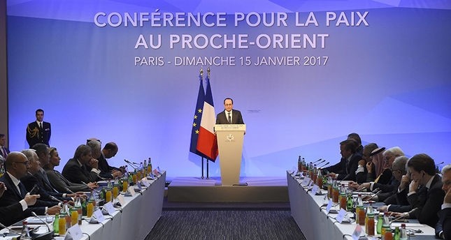  French President Francois Hollande delivers a speech at the Mideast peace conference in Paris, France, 15 January 2017. (EPA Photo) 