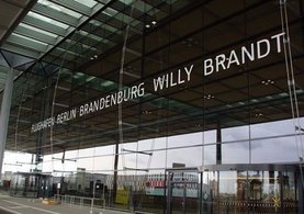 Berlin Havalimanı'nın açılışı 5 yılda 10 kez ertelendi!