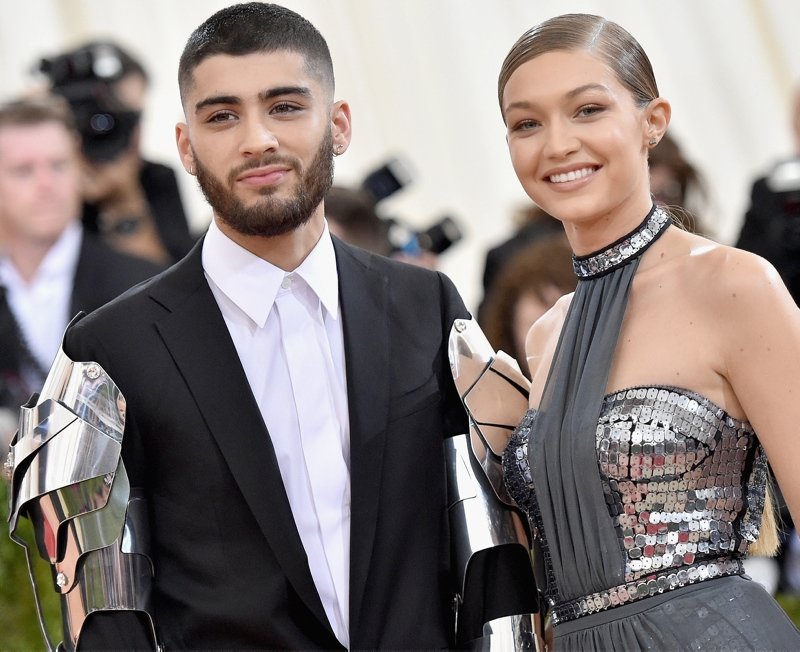 Gigi Hadid Hamile Esquire