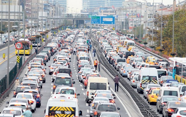 İKİNCİ EL ARAÇ PİYASASINDA SATIŞLAR ARTTI