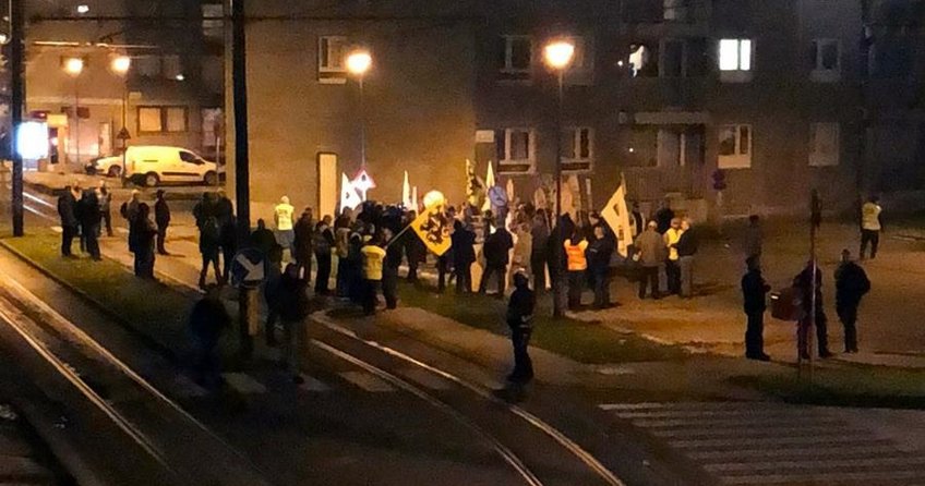 Belçikalı vekiller Gent’e yapılacak camiyi protesto etti