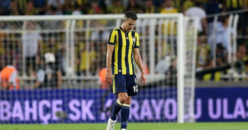 Fenerbahçe’de hayal kırıklığının adı Van Persie