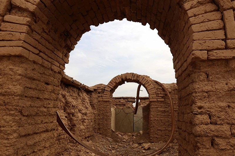 A picture taken on November 15, 2016, shows the destruction caused by Daesh at the archaeological site of Nimrud, some 30 kilometers south of Mosul in the Nineveh province. (AFP Photo)