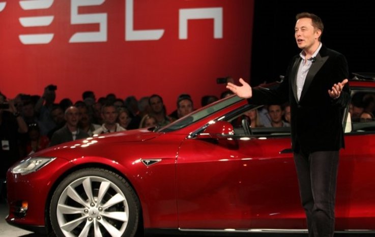TESLA'YA TARİHİ ŞOK! MODEL 3 TESLİMATLARINDAKİ GECİKME SONRASI...