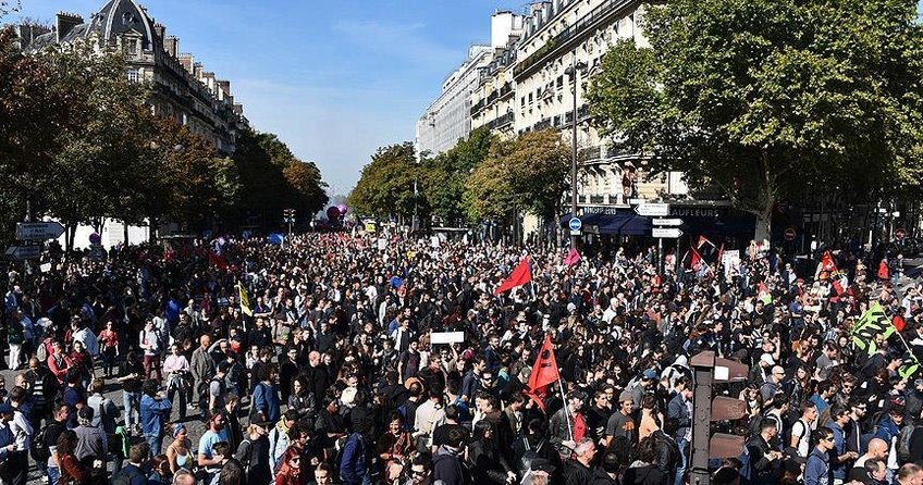 Fransa’da ilkbahar grev ve gösterilerle başlıyor