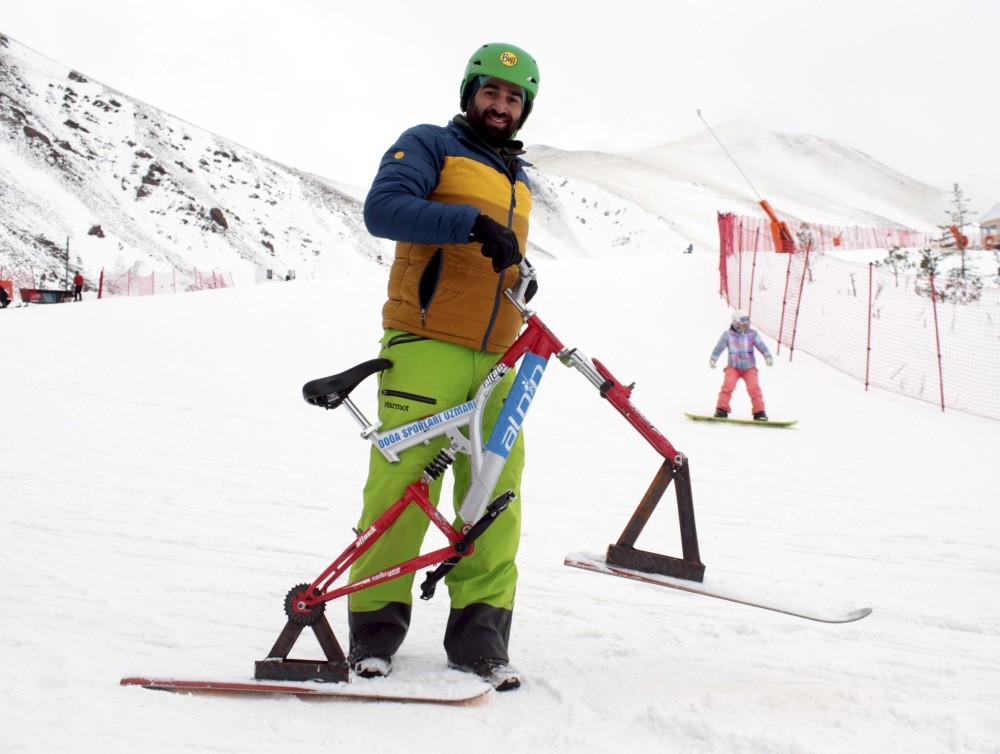 Zantu0131r is used like a snowboard and features no-braking system, meaning skiers must stop the ski board employing the same techniques used in snowboarding. This unique new invention has become very popular among adrenaline seekers.