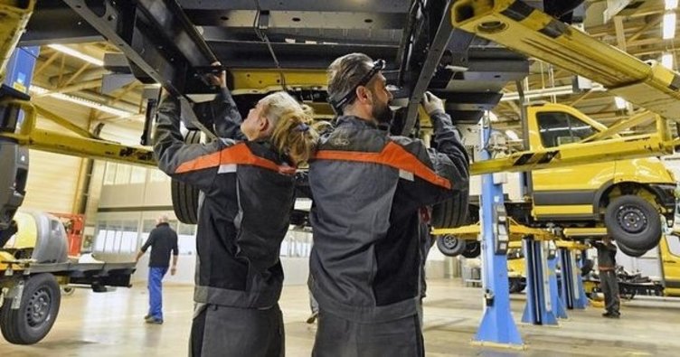 Almanya’da fabrika siparişleri artış beklentisine rağmen düşüş gösterdi