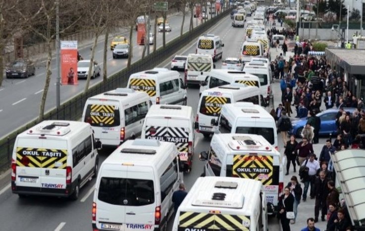 'İSTANBUL'DA SERVİS ARAÇLARININ ORTALAMA SEYİR HIZI 11,7 KM/S OLDUĞU İÇİN...'