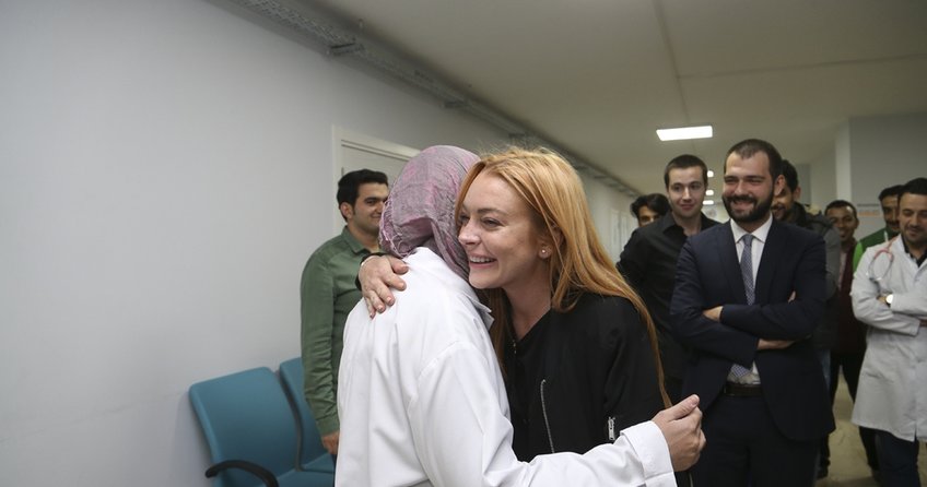 Lindsay Lohan Suriyeli mültecileri ziyaret etti