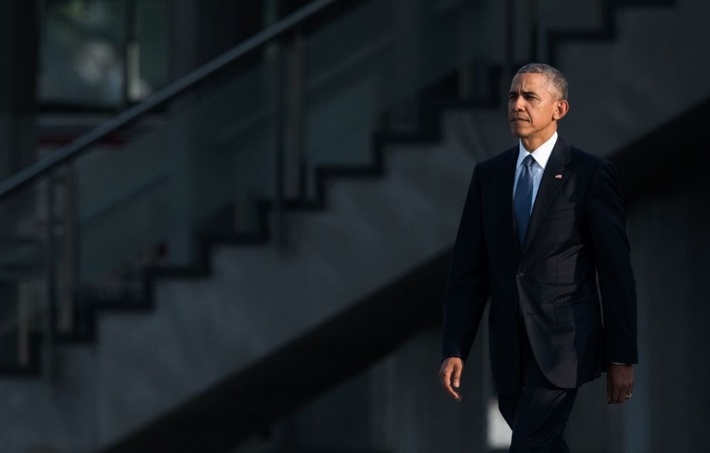 President Obama arrives at the Hiroshima Peace Memorial park cenotaph in Hiroshima on May 27, 2016. (AFP Photo)