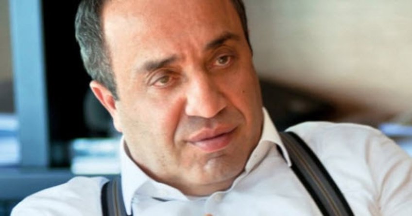 Kamu alanına kaçak binayı belediye yaptı