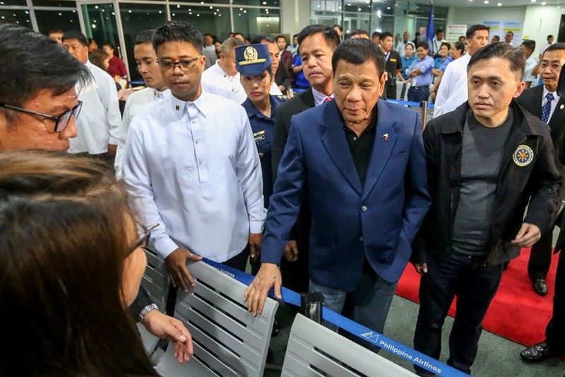 Philippine President Rodrigo Duterte said on October 22 he would not sever his nation's alliance with the United States, as he clarified his announcement that he planned to ,separate,.  (AFP Photo)