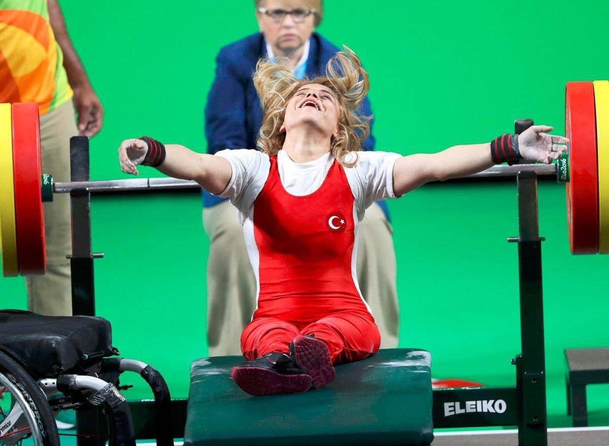 National weight lifter, Nazmiye Muslu Muratlu0131 broke the world record by lifting 104 kilograms in Rio 2016 Paralympic Games. (DHA Photo)