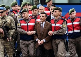 Hepiniz vatan hainisiniz