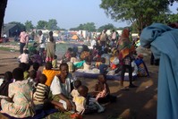 Displaced South Sudanese families sit in a camp for internally displaced people in the United Nations Mission in South Sudan (UNMISS) compound in Tomping, Juba, South Sudan, July 11, 2016. (REUTERS Photo)