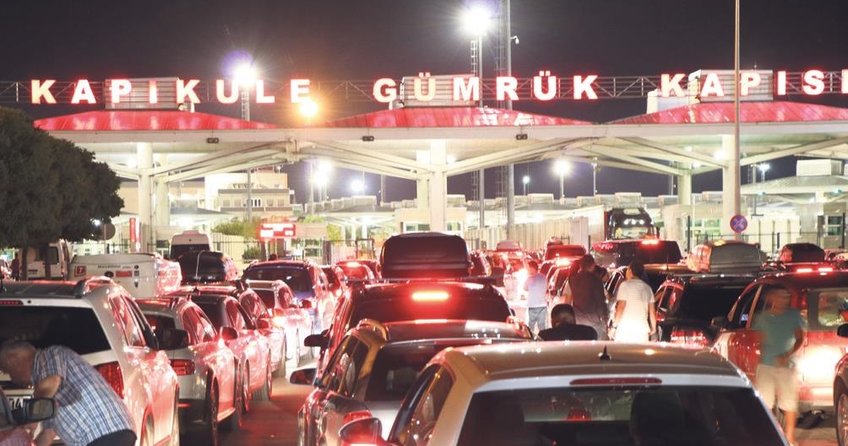 Kapıkule’de yedi kilometre kuyruk