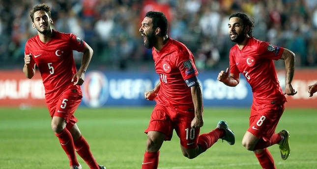 Arda Turan (C)