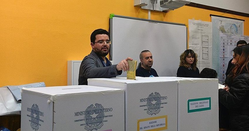 İtalyada sandık çıkış anketinden merkez sağ ittifakı çıktı